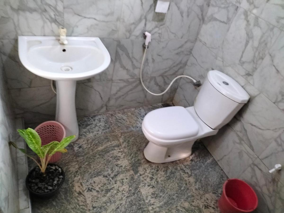 Sanjana Home Stay Хабарана Екстериор снимка