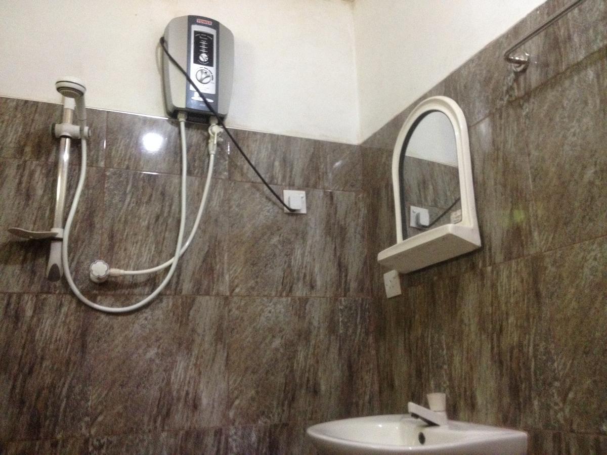Sanjana Home Stay Хабарана Екстериор снимка